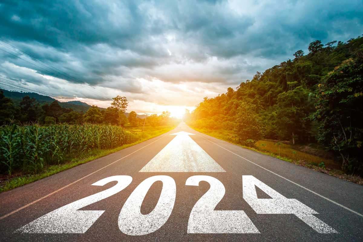 2024 Outlook And Arrow On Road